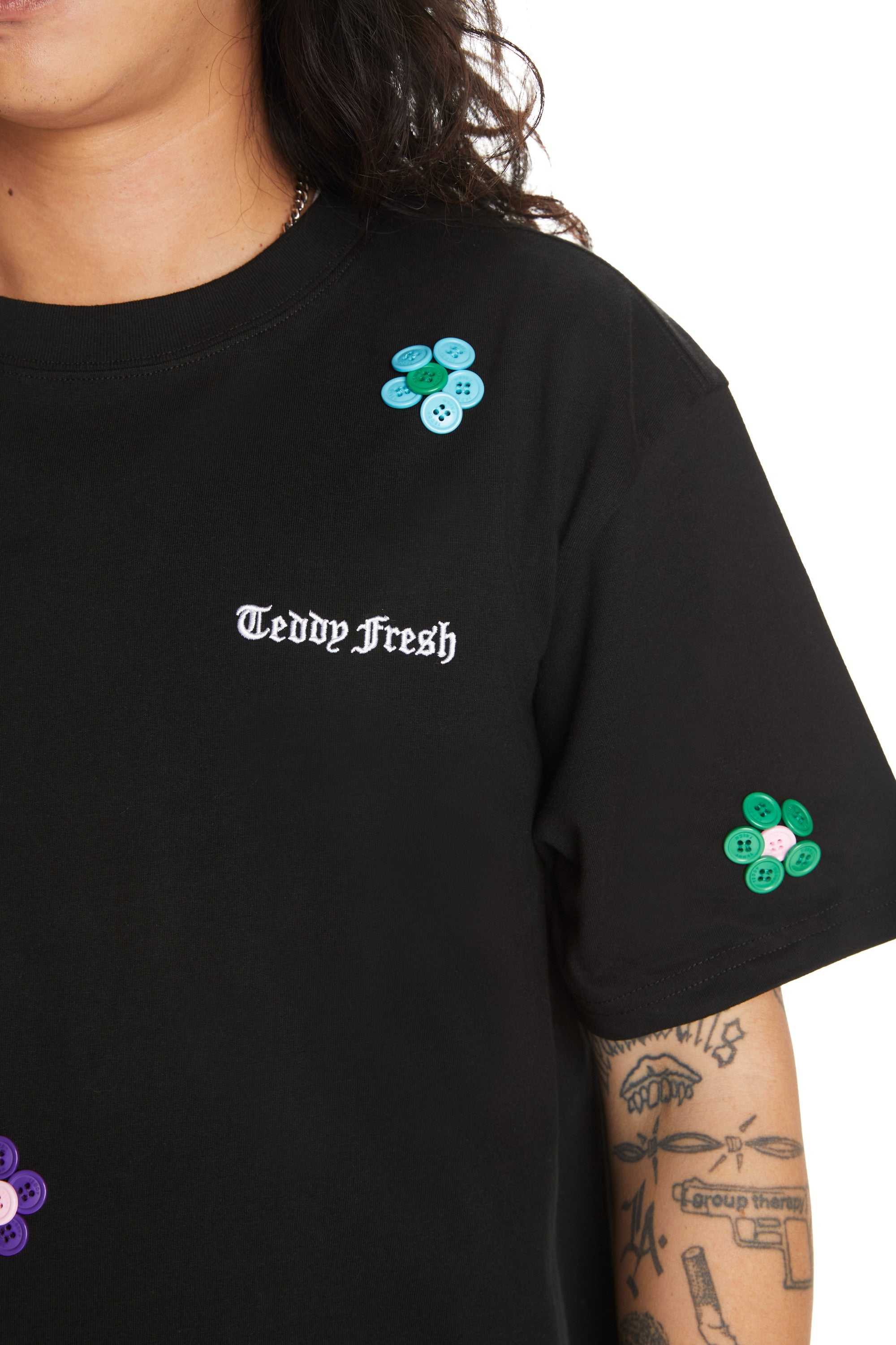 Black Teddy Fresh Button Flowers Tee | 2830SETHD