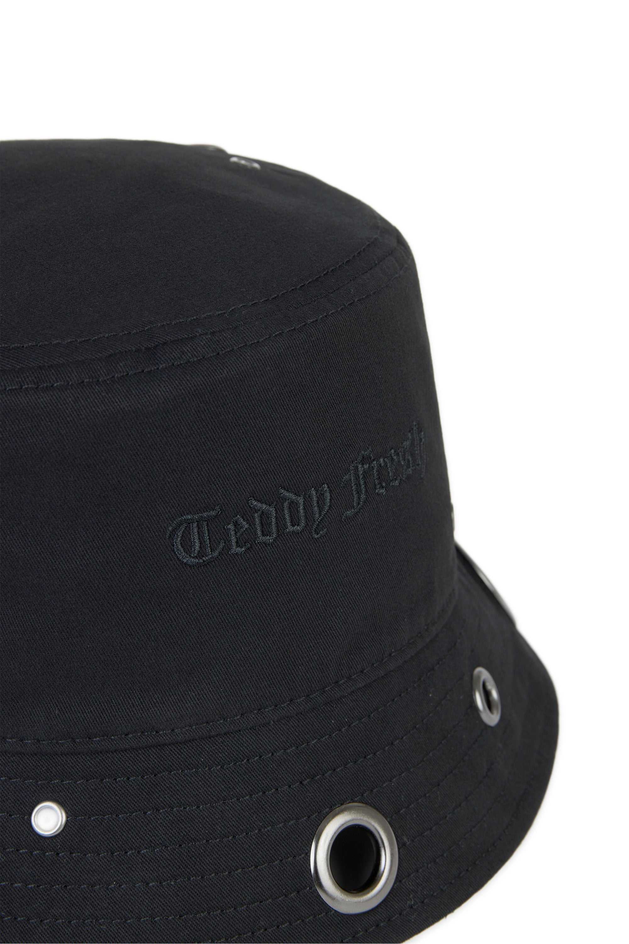 Black Teddy Fresh Eyelets Bucket Hat | 8451SEQOD