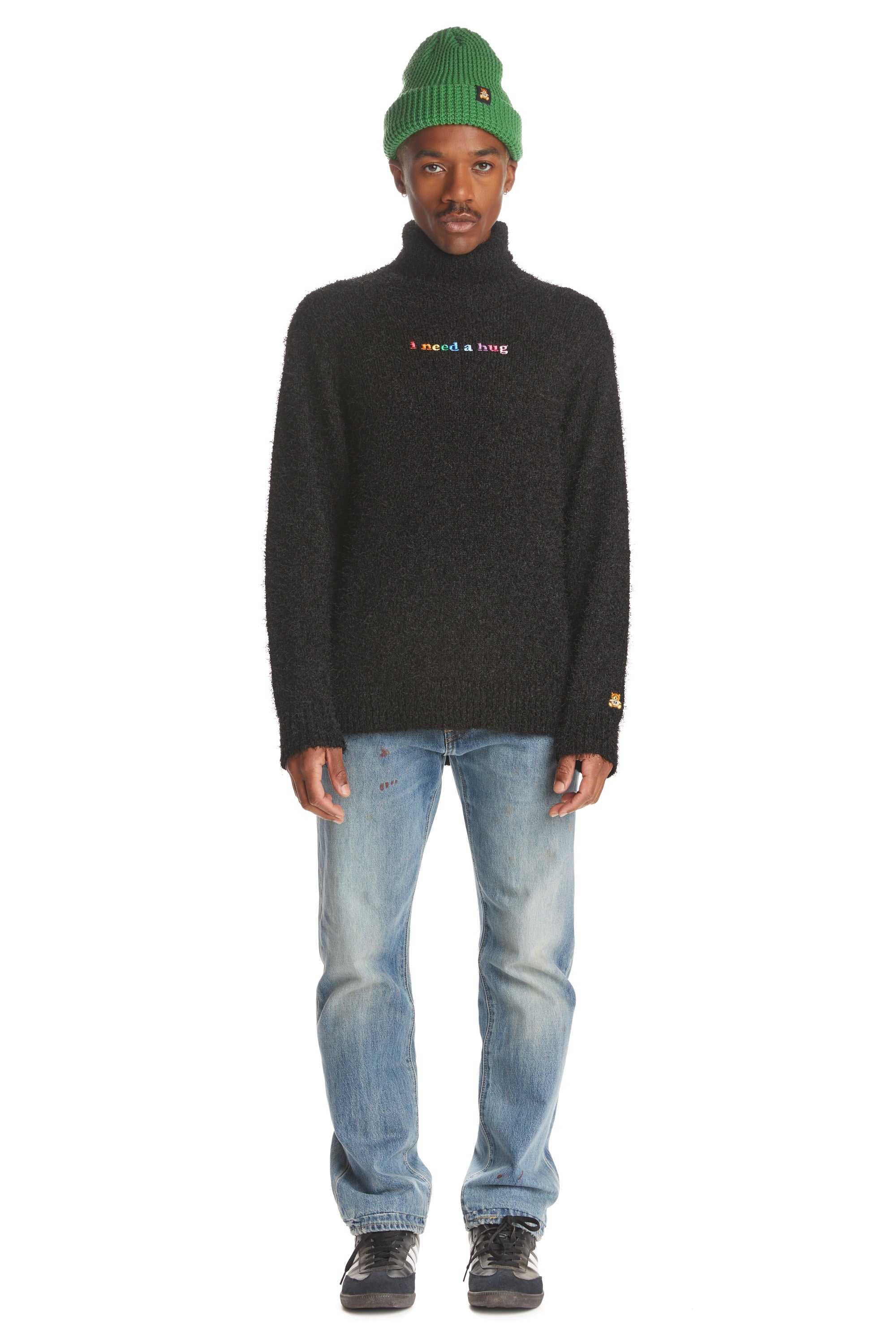 Black Teddy Fresh Fuzzy Oversized Turtleneck | 2417CWRJN