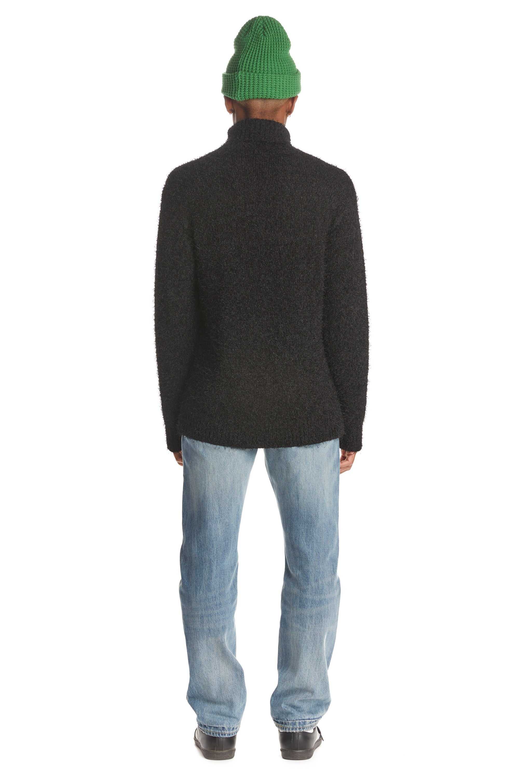 Black Teddy Fresh Fuzzy Oversized Turtleneck | 2417CWRJN